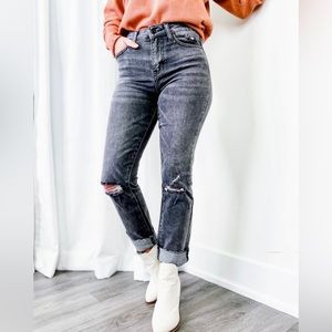 Vervet High Rise Released Hem Straight Leg Jeans